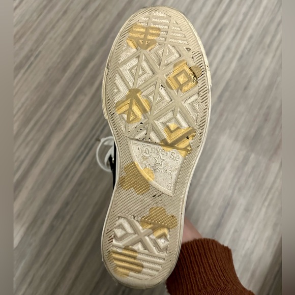 Converse Floral Embroidery High Top Platform | Women’s US Size 6 - Picture 11 of 11